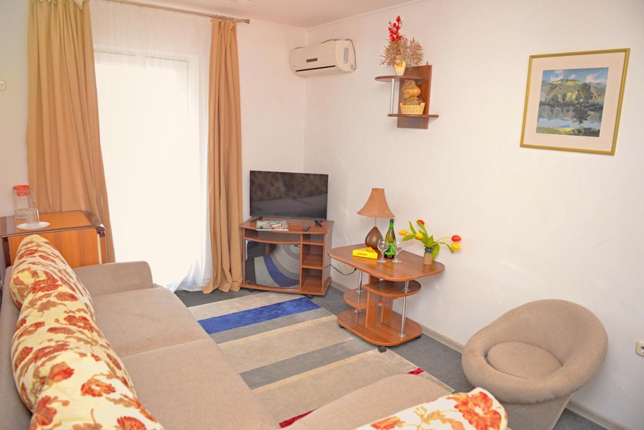 ОТЕЛЬ HOLIDAY PARK STARODONYE КОНСТАНТИНОВСК 3* (Россия) - от 3288 RUB |  NOCHI